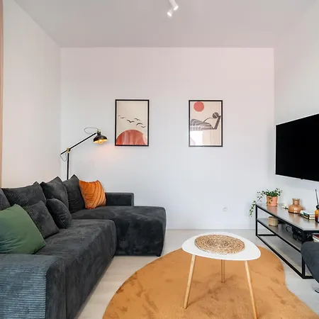 Brabank 50 Gym And Lounge Apartman