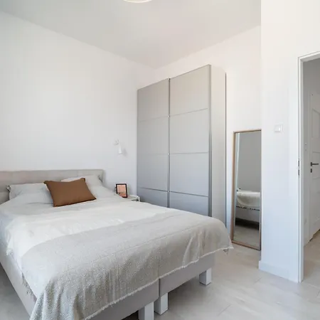 Brabank 50 Gym And Lounge *